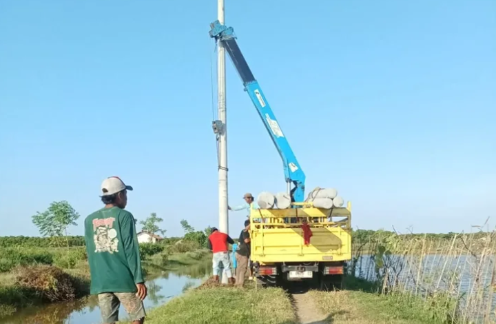 Program listrik masuk tambak