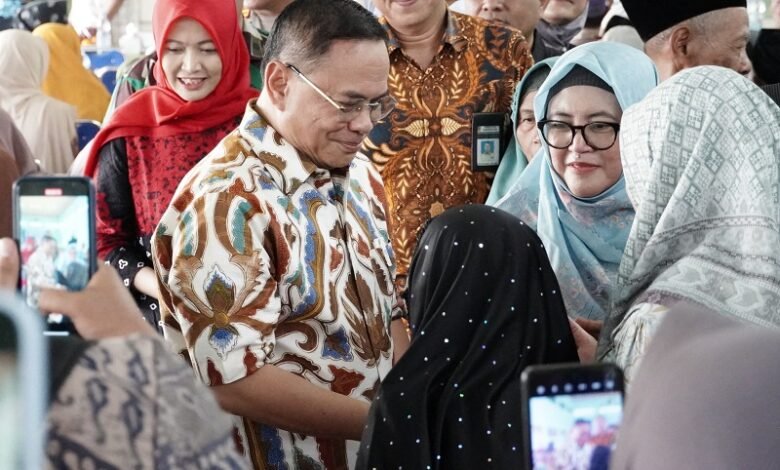 Bupati pati salurkan bantuan kemensos