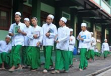 Beasiswa Pesantren Obah, Jateng Gandeng 40 Kampus