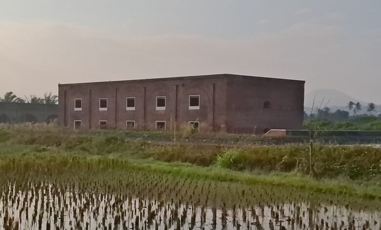 Nampak dari kejauhan Benteng Pendem Ambarawa di Kabupaten Semarang yang sedang tahap revitalisasi. (Lingkartv.com)