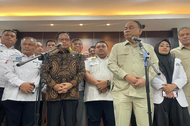 Gaji Bupati 5 Juta, Operasional 30 Juta Masih Kurang, Mendagri Buka Suara